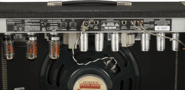 Fender '64 Custom Deluxe Reverb Guitar Amplifier - Image 4